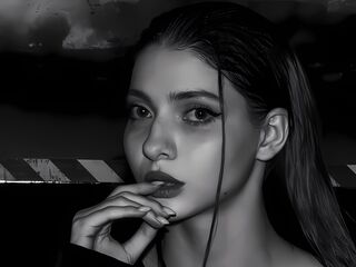 masturbating webcam girl sophienovakova